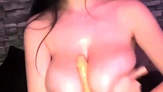 Big Lips Layla Dream of Clip