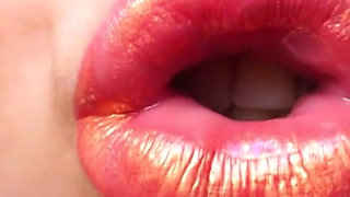 Sensual Golden Melting Kiss