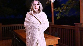 Blonde is flashing her big boobs in the outdoors