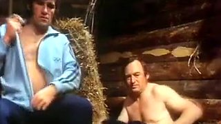 Die Bett-Hostessen 1973 (Group sex erotic scene)