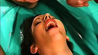 Gloryhole amateur blowjob followed with a cumshot