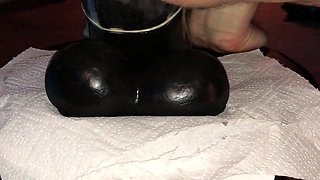 Amateur webcam toying wet pussy