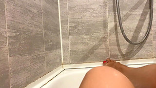 Foot Fetish - Long Legs in Bath