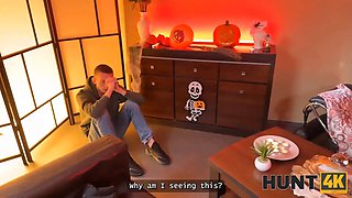 Hunt4k. hot and sultry fortune-telling porn session with perky-titted witch Vanessa Leone