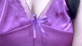 Nadalyne Squirt in the Toilet with Vibrating Device Until She Squirt