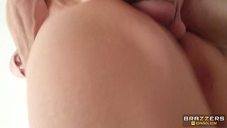 Es-Tiremos With Mia Malkova, Johnny Sins, Keisha Grey - Brazzers