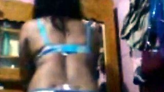 Filipina MILF Helps a Man Cum on Webcam