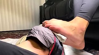 Goddess Ceres - My Loser Slave Has To Smell My Shoes Socks