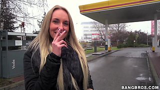 Blonde girl Jenny Simons gets talked into sucking a dick in the car