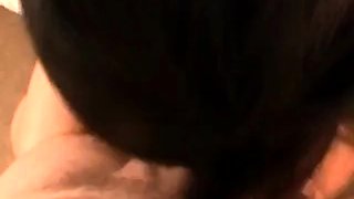 Deutscher Amateur mit roten Schuhen Footjob