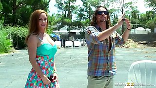 Brazzers - Dirty milf Diamond Foxx fucks step brother