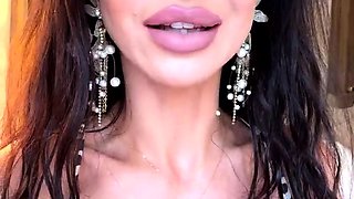 Leann amateur beautiful brunette with big boobs