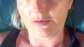 Wanking, wonderful wanking with natural beauty Rachel Wriggler