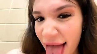 russian camwhore shy_priincess in public