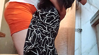 I Got Fucked Quickly by My Domme MILF Boss in the Shared Office Kitchen