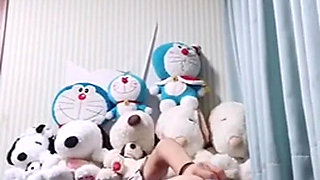 Feeling Sensitive Alone at Home Can't Stop