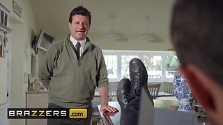 Blonde MILF Stacey Saran Cheats with Danny D's Big Dick in Steamy Shower - Brazzers