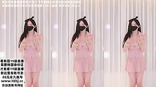 Good-looking Korean female anchor masturbates Korean+BJ live broadcast, ass, stockings, doggy style, internet celebrity, oral sex, goddess, black stockings, peach butt Season 4