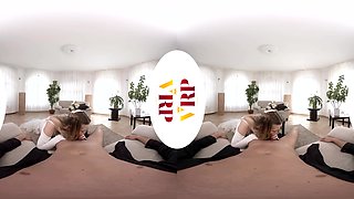 Run Away Bride - Blonde Pornstar - Vrpfilms - Sexlikereal
