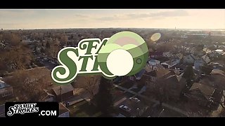 Horny young tart gets back from college and sneakily screws stepdaddy while her step-mom is not watching