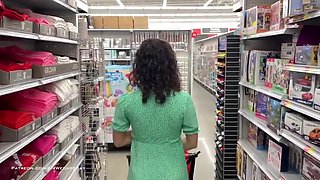 Amwednesday - Chains In Shop