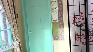 Here is great amateur video of Shaved young vagina