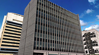 The managing director knocked up subordinate's wife