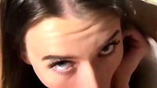 Sweet Teen moan loudly While getting deep thrust