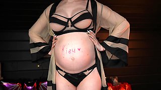 Horny Pregnant Wife Wants to Have Sex, Kieu