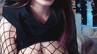 Cute amateur webcam teen girl toying pussy on webcam