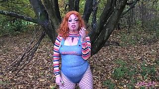 Catalia Smoking Dressed up in Cosplay