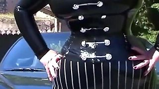 BBW Chauffeur Serves the Passenger Orally