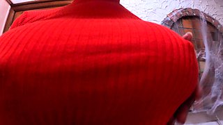 Amateur tennis player exposes her big boobs