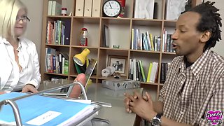 Dr. Lacey Proves Why Age Doesn't Matter - Grannylovesblack