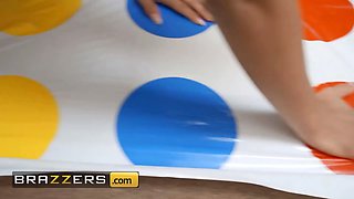 Jordi has the time of his life when he eventually has his dream threeway with Sheila Ortega & minni fun - brazzers