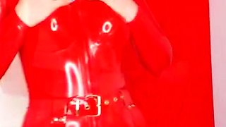 Hot brunette from squirt masturbating on webcam