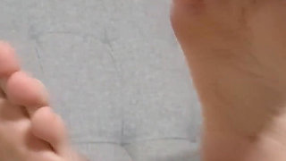 Long Toes and Big Feet up Close Detail Tease