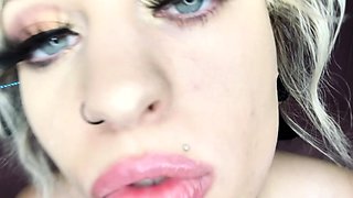 Blonde teen Sierras first erotic masturbation video