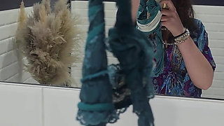 French amateur public vlog - Naughty without panties and deepthroat in the car