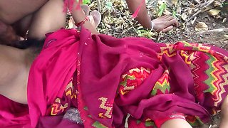 Desi Couple Coming Outside Nearby Forest Area and Fucking and Blowjob the Romance Today