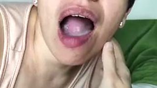 Licking Cum From Fingers and Bonus Track: Quickie! Blowjob and Cumplay