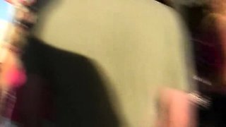 Ebony amateur babe Melanies public flashing