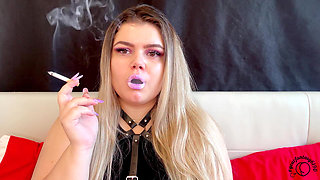 Sexy Smoke with Pink Lips Hot Puff Fun