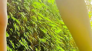 Srilanka mom outdoors masturbate pussy dildo fucking
