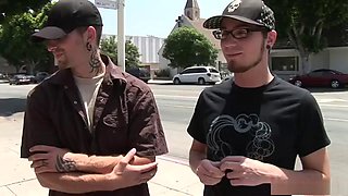 Priscilla Sin: 2 Dudes manages to convince a lovely Milf