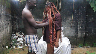 MY LANDLORD FIRST DAUGHTER ALWAYS COME FOR MY DICK WHEN EVER SHE NOTICE I AM AROUND