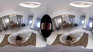Andreina De Luxe VR Porn: Vacay In Sister's Vag - VirtualTaboo