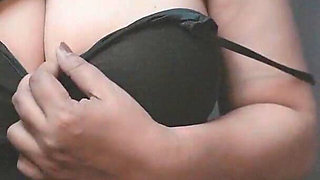 Bong Boudi Erotic Solo Dance