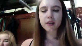 Amateur Webcam Teen Flashes Masturbates