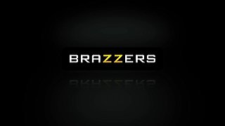Vegas Milf Vacation With India Summer, Danny D - Brazzers